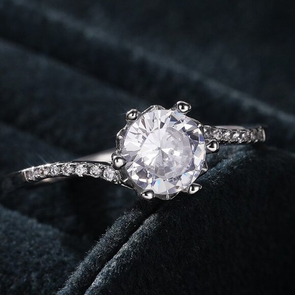 🔥NEW MOISSANITE SILVER ROUND TWISTED BIG FLOWER SOLITAIRE ENGAGEMENT RING, K758 - Picture 1 of 6